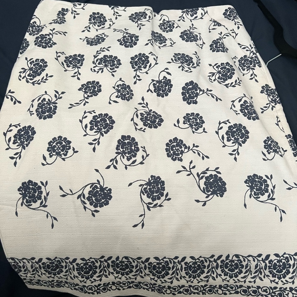 Loft Midi Form Fitting Skirt